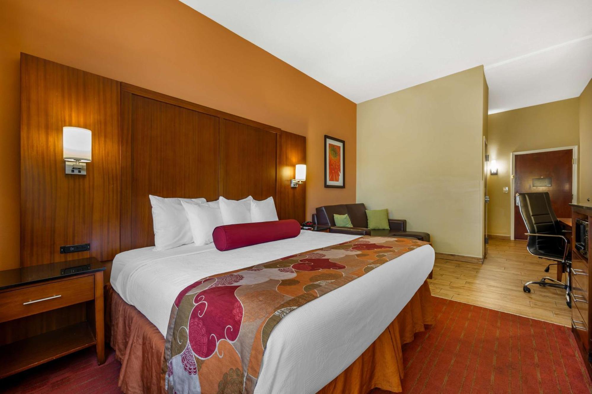 Best Western Plus Georgetown Corporate Center Hotel Экстерьер фото