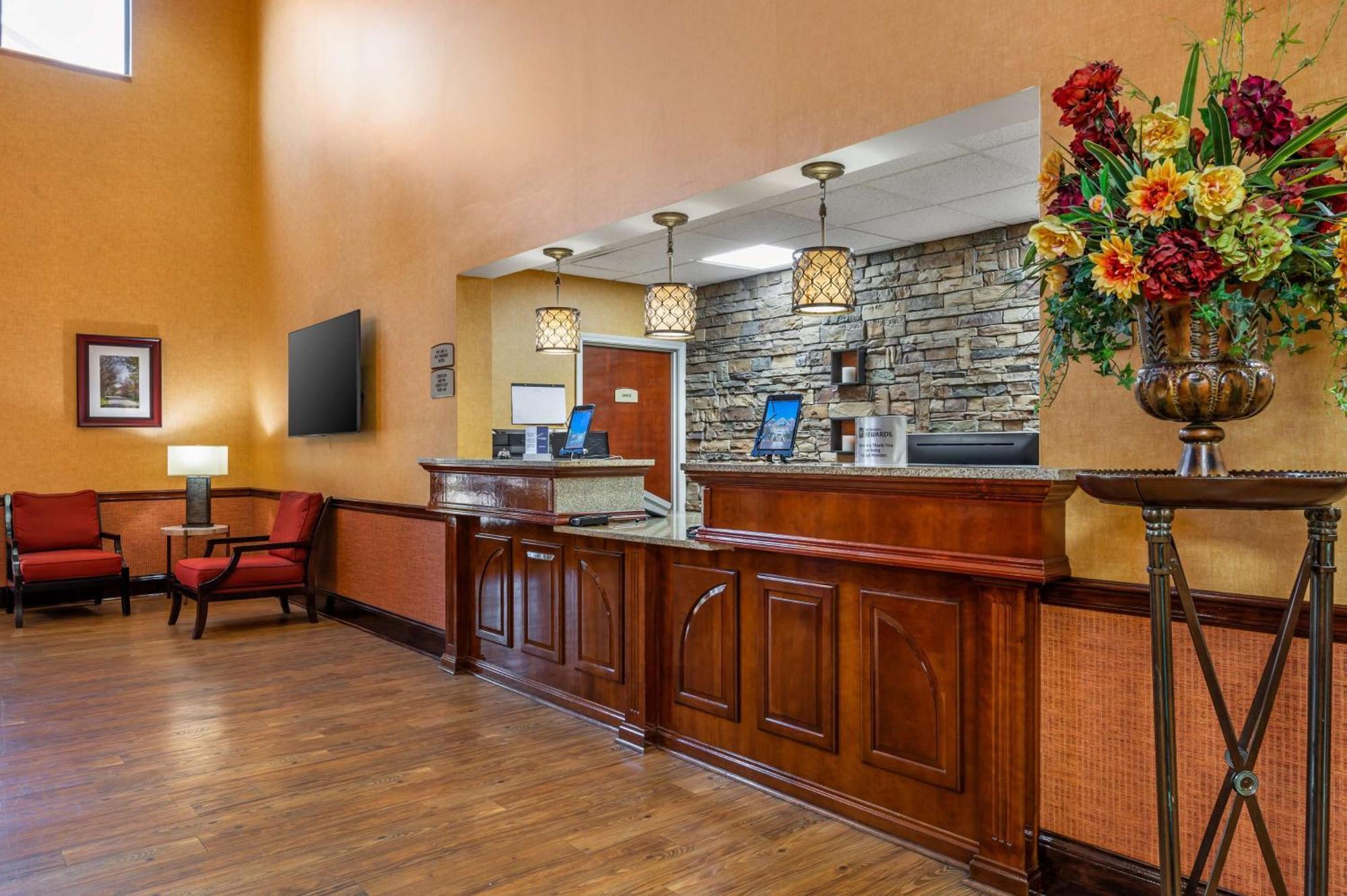 Best Western Plus Georgetown Corporate Center Hotel Экстерьер фото