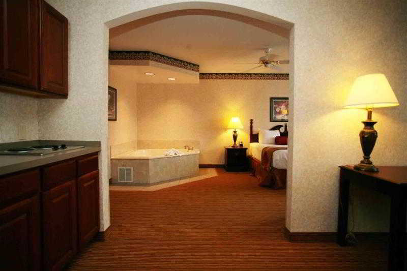 Best Western Plus Georgetown Corporate Center Hotel Экстерьер фото